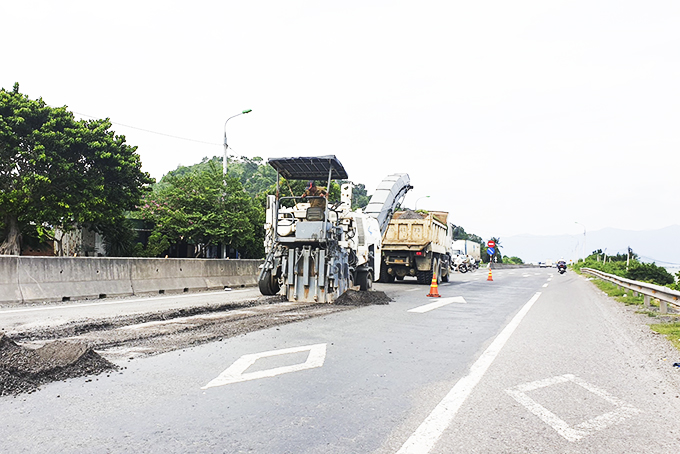Khẩn trương sửa chữa hư hỏng trên Quốc lộ 1