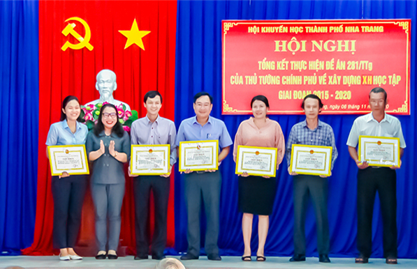 Hội Khuyến học TP. Nha Trang tổng kết Đề án 281 về đẩy mạnh học tập suốt đời