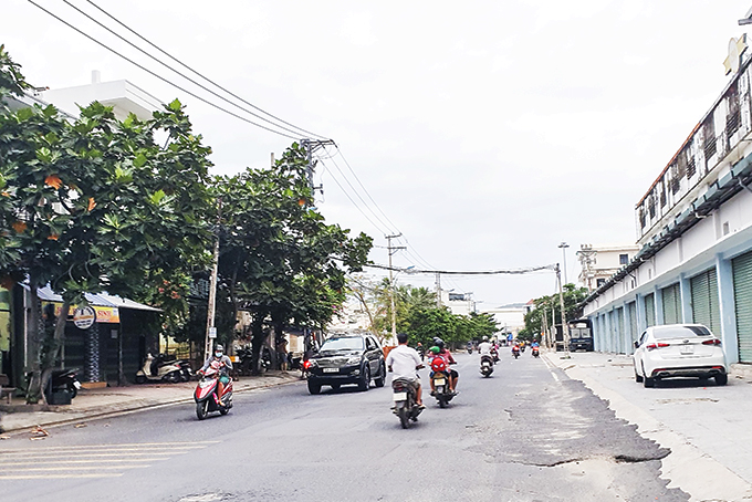 Đề xuất tổ chức lại giao thông trên đường Phước Long