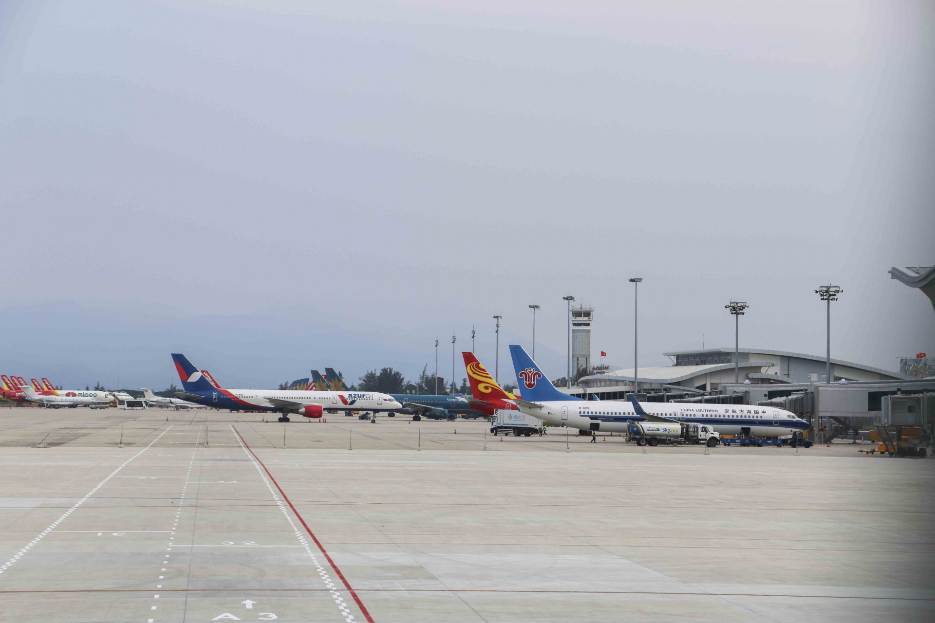 Sân bay Cam Ranh tạm thời dừng khai thác.