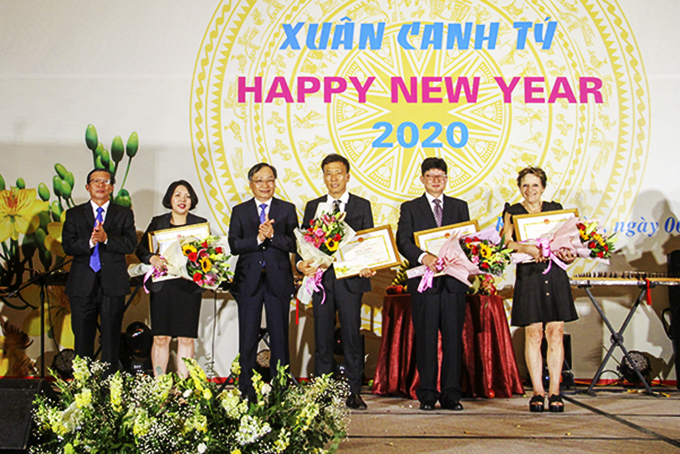 Bạn bè quốc tế đến với Khánh Hòa