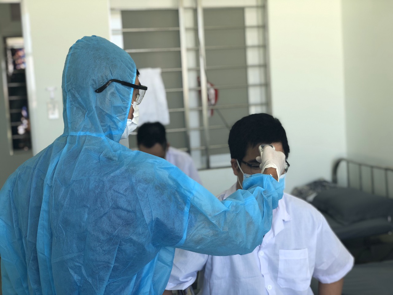 Khánh Hoà: Cách ly thêm 2 ca dương tính Covid-19 về từ nước ngoài