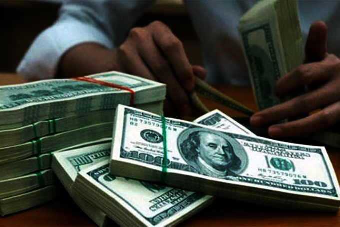 Tỷ giá trung tâm giảm mạnh, USD trong ngân hàng cùng đi xuống