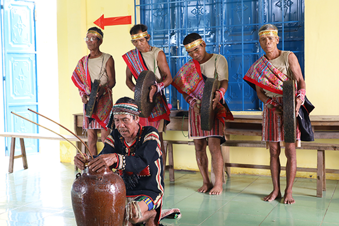 Đưa lễ cúng bến nước đến khán giả thủ đô