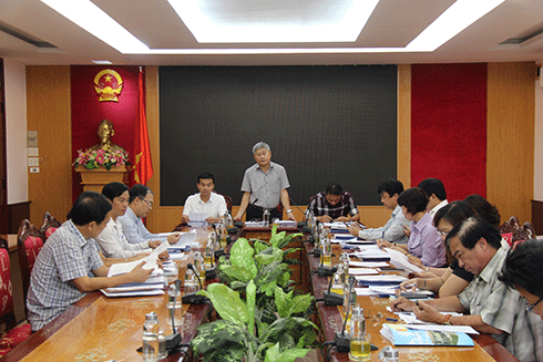 Thẩm tra một số nội dung UBND tỉnh trình kỳ họp thứ 13, HĐND tỉnh khóa VI