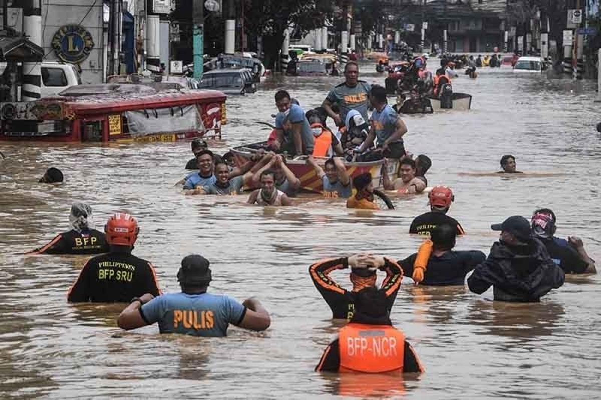 Cơn bão Vamco nhấn chìm thủ đô Manila (Nguồn : Philstar.com)