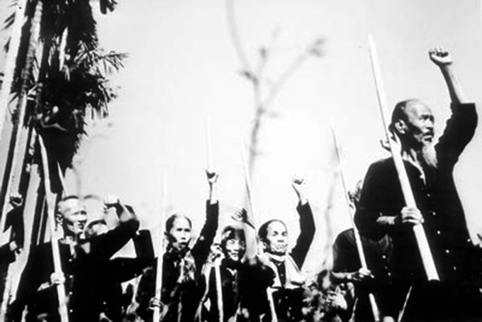 Nêu cao tinh thần anh dũng bất khuất