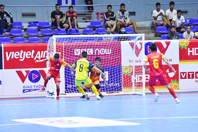 HDBank National Futsal Cup 2020's final round: Strong teams score win