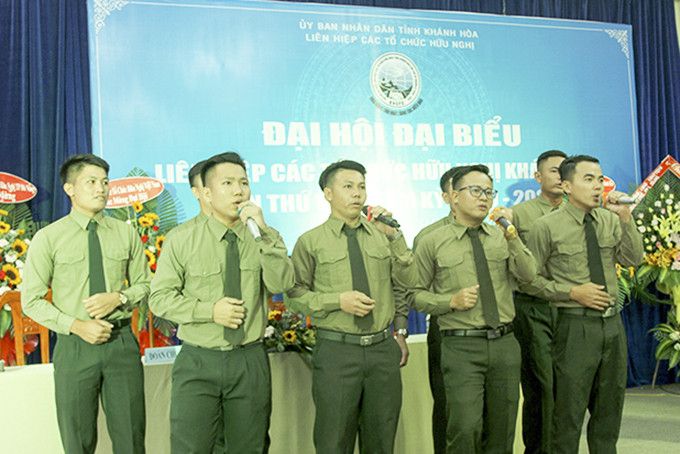 Lưu học sinh Lào biểu diễn văn nghệ tại Đại hội Liên hiệp Các tổ chức hữu nghị tỉnh  lần thứ VII, nhiệm kỳ 2020 - 2025. 