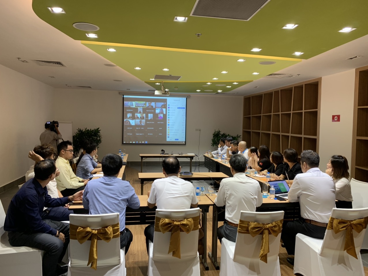 Hội nghị trực tuyến &quot;Quảng bá du lịch Khánh Hòa và Kết nối doanh nghiệp&quot; lần thứ I