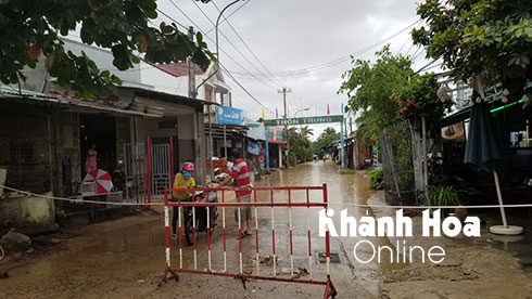 Chốt chặn tại khu vực thôn Trung, xã Vĩnh Phương.