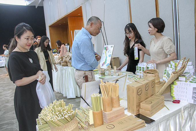 Bảo vệ môi trường để phát triển du lịch xanh