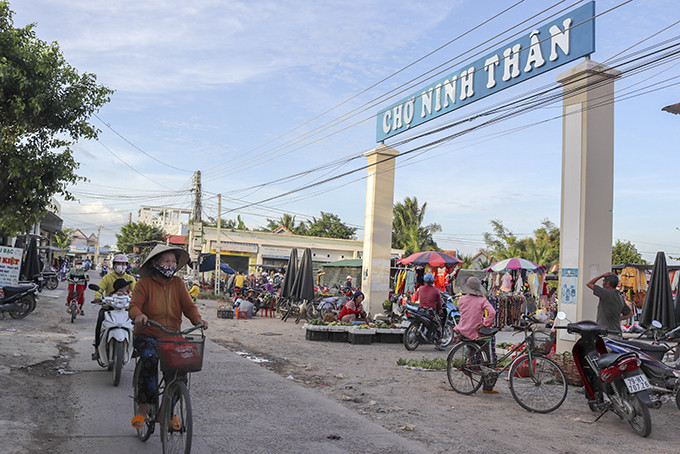 Khu vực chợ Ninh Thân.