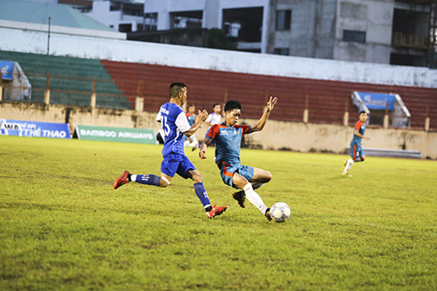  Ford Nha Trang playing Nha Trang City in final match