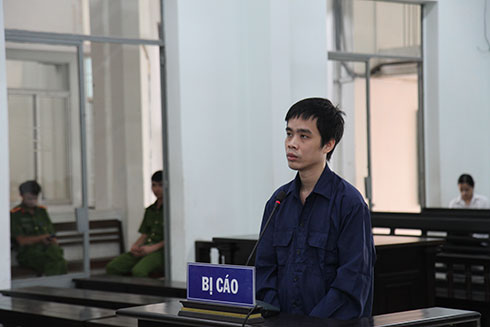 Kẻ đi tù, người mất mạng vì 13 bao thức ăn nuôi tôm