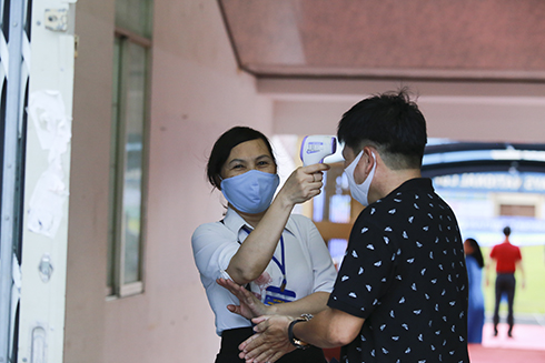 Các trận đấu mở cửa phục vụ khán giả