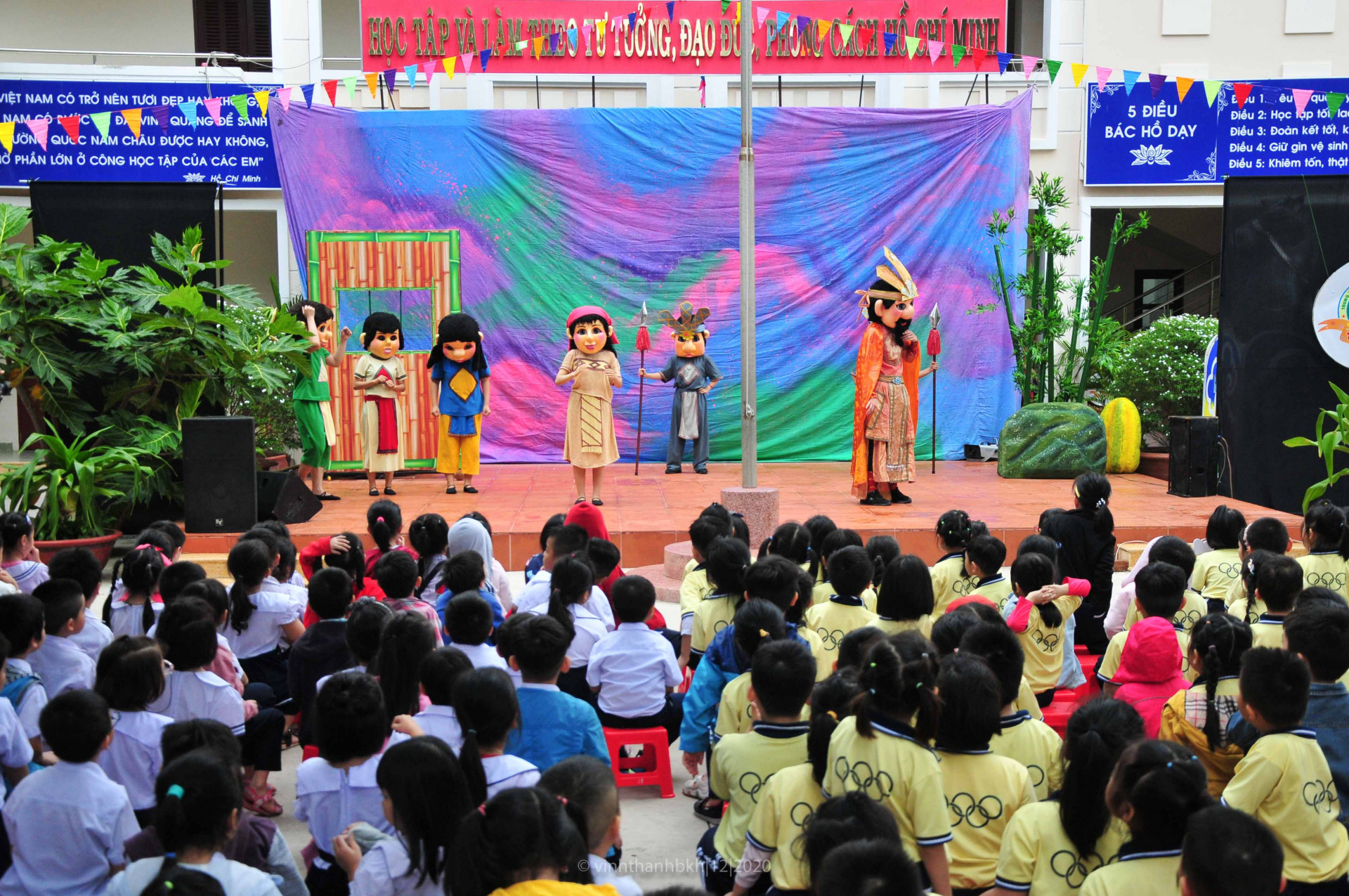Trường Tiểu học Lộc Thọ: Tổ chức cho học sinh xem kịch \