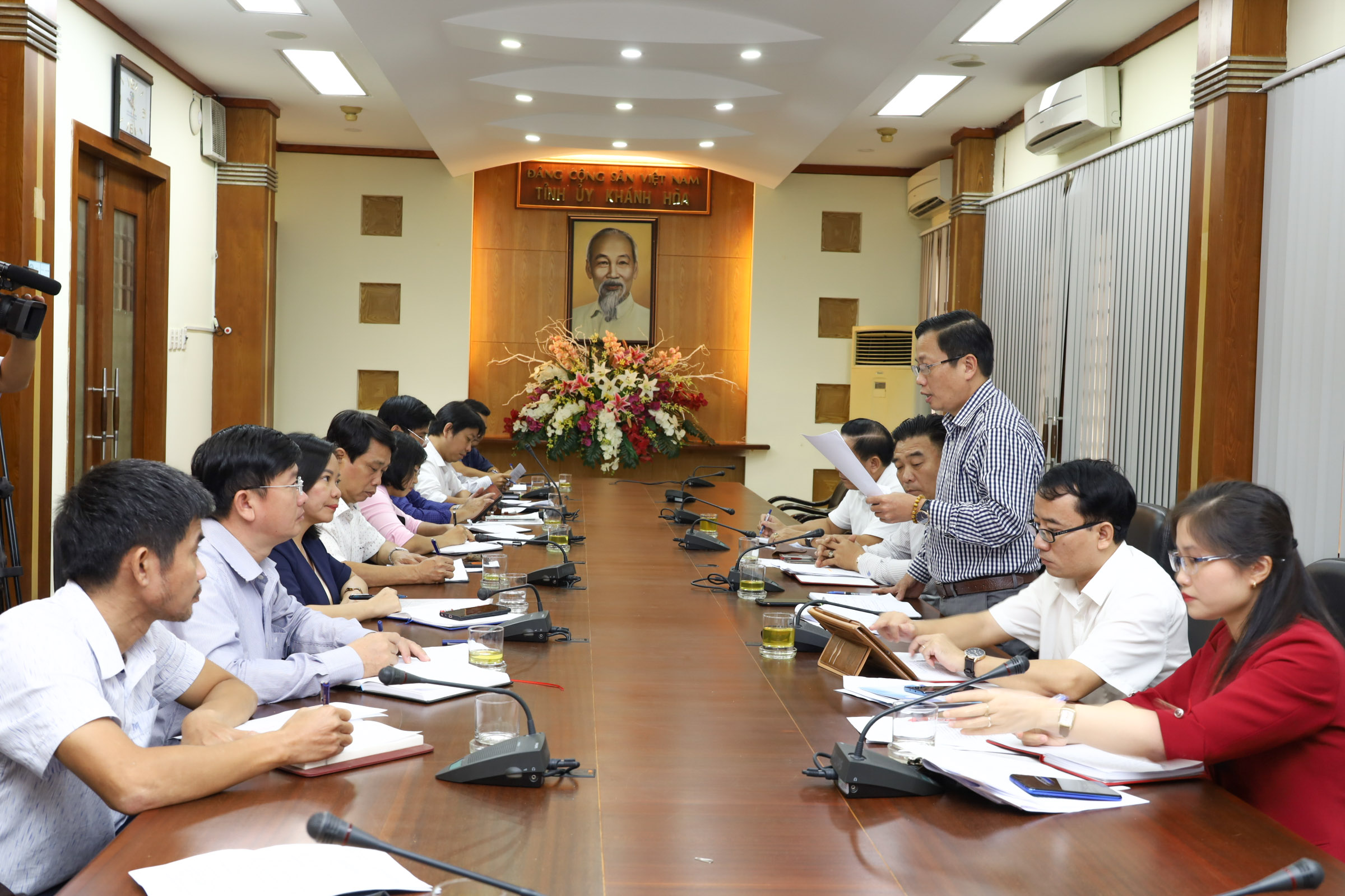 Phó Bí thư Tỉnh ủy Hà Quốc Trị làm việc với Báo Khánh Hòa