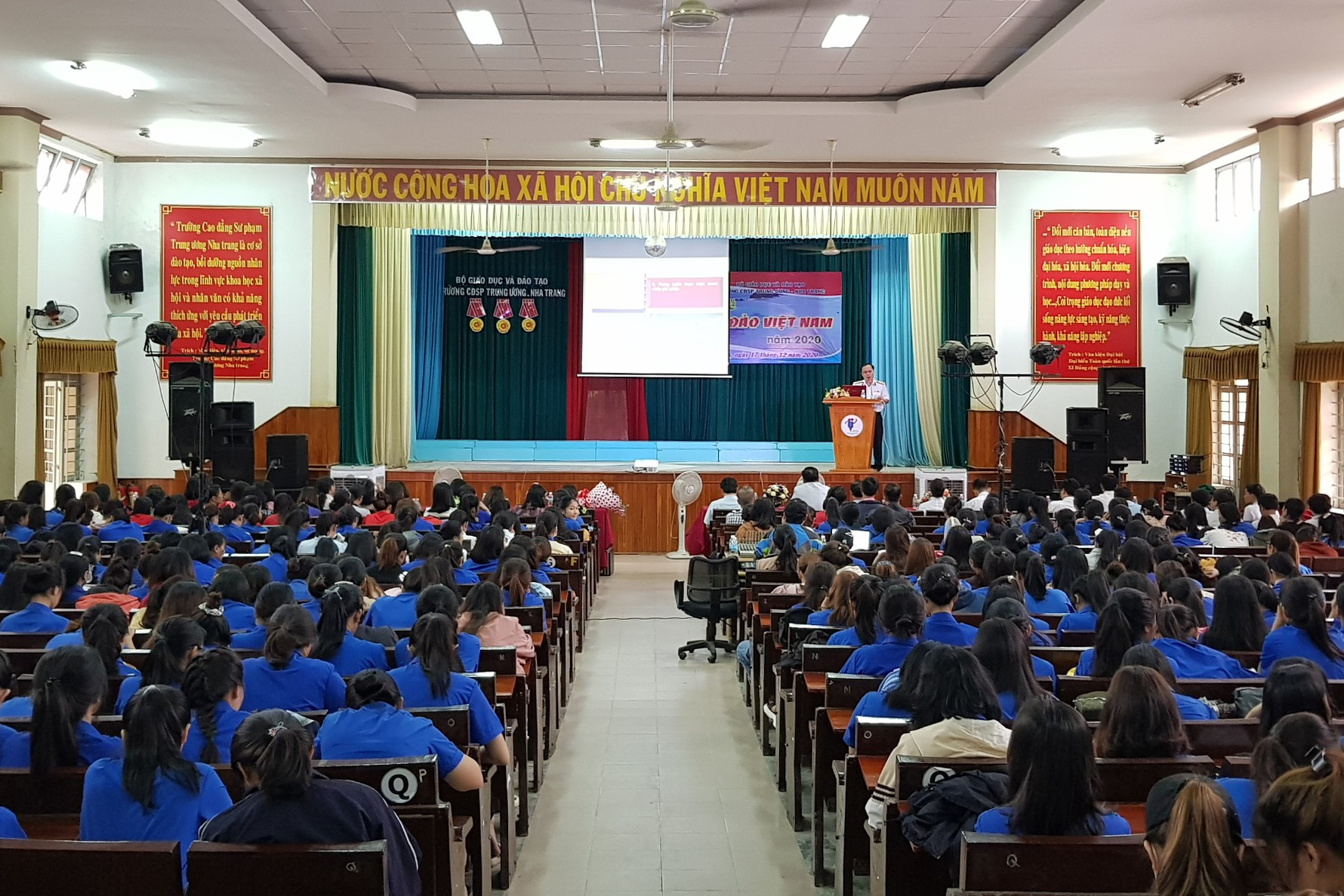 Hơn 500 đoàn viên, thanh niên tham gia chuyên đề về biển đảo Việt Nam