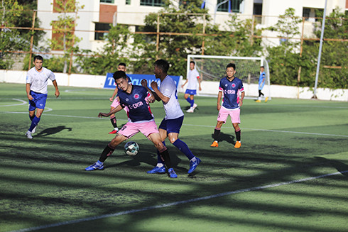 C-CASA and ThanhThanh Travel playing final match