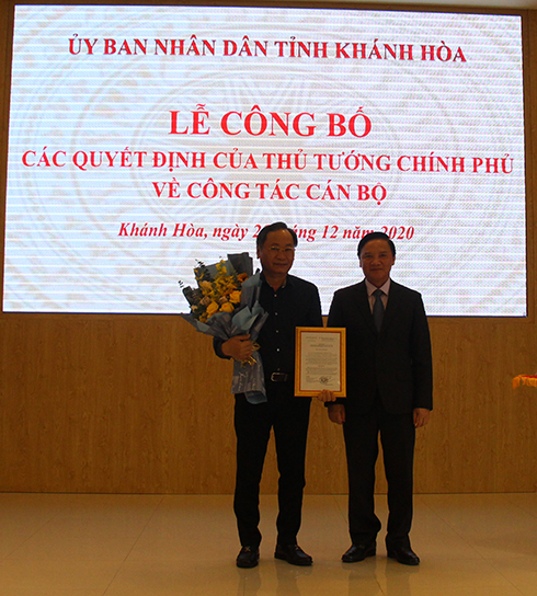 UBND tỉnh Khánh Hòa công bố các quyết định của Thủ tướng Chính phủ về công tác cán bộ