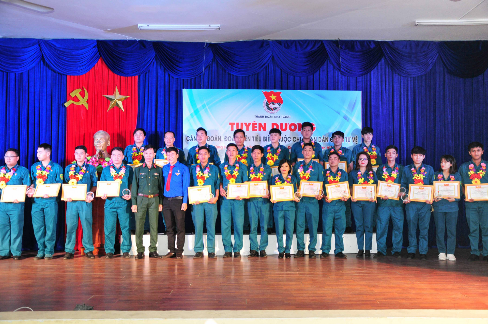 Thành đoàn Nha Trang tuyên dương các cán bộ đoàn, đoàn viên tiêu biểu thuộc các Chi đoàn Dân quân tự vệ