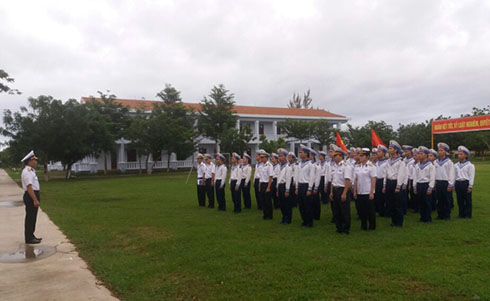 Cán bộ, đoàn viên ra quân Ngày thứ 7 tình nguyện