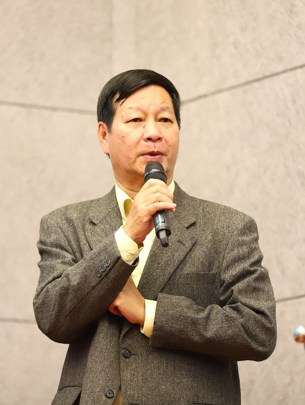 Ông Lê Khắc Hiệp - Phó Chủ tịch Tập đoàn Vingroup, Chủ tịch Hội đồng Quản lý Quỹ Đầu tư và Phát triển Tài năng Bóng đá trẻ Việt Nam PVF phát biểu tại buổi lễ tốt nghiệp học viên 2020.