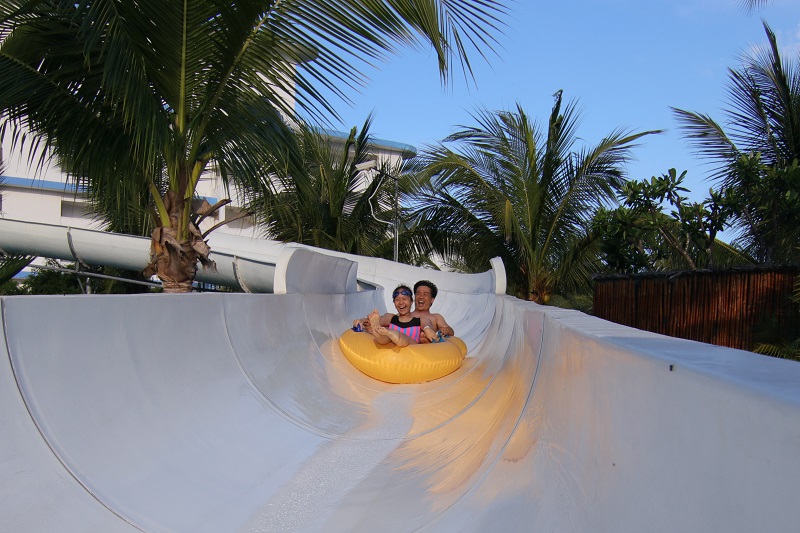 Khu nghỉ dưỡng Cam Ranh Riviera Beach Resort & Spa luôn tràn ngập tiếng cười của du khách.