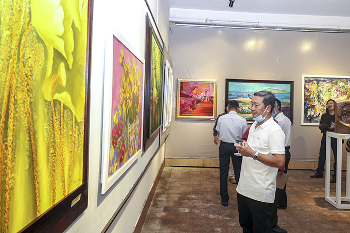 Khanh Hoa’s fine art exhibition to welcome New Year 2021