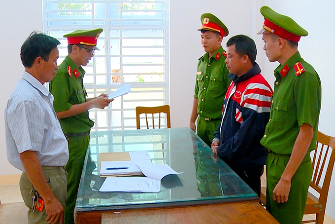 VIDEO: Khởi tố, bắt tạm giam đối tượng đâm nhân viên BOT Ninh Xuân