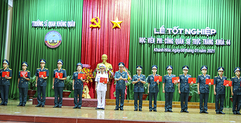 Trường Sĩ quan Không quân: Tổ chức lễ tốt nghiệp cho học viên phi công quân sự trực thăng khóa 44