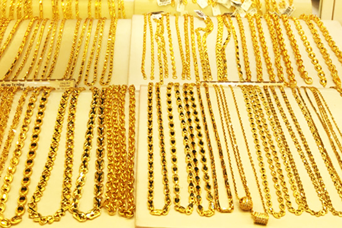 Giá vàng tiếp tục giảm