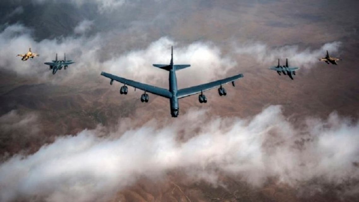 Mỹ lại điều máy bay ném bom chiến lược B-52 tới vùng Vịnh để răn đe Iran. Ảnh: Al Arabya