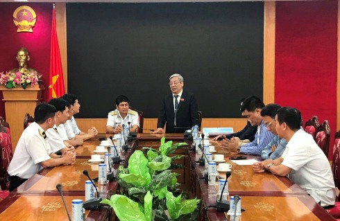 Đảng ủy - Bộ Tư lệnh Vùng 4 Hải quân chúc Tết lãnh đạo HĐND tỉnh Khánh Hòa