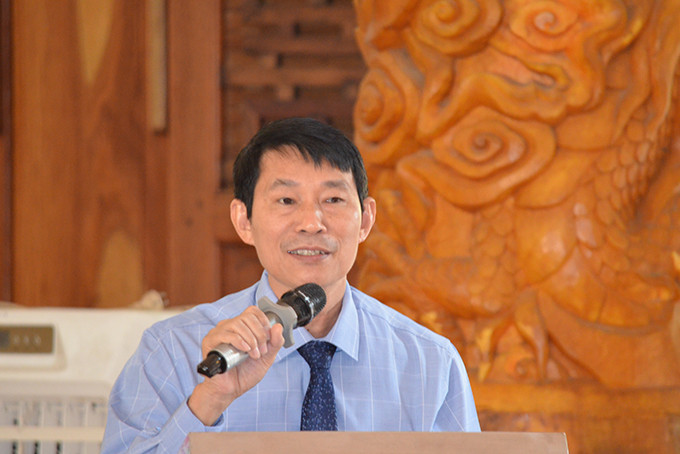 Ông Đinh Văn Thiệu - Phó Chủ tịch UBND tỉnh phát biểu tại buổi tổng kết.