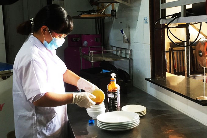 Ra quân kiểm tra an toàn thực phẩm Tết