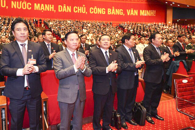 Đoàn đại biểu Đảng bộ tỉnh Khánh Hòa tham dự đại hội. Ảnh: TÙNG MINH