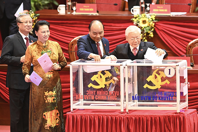 Thông cáo báo chí về ngày làm việc thứ năm của Đại hội XIII