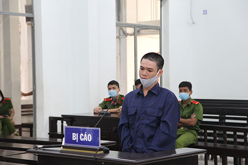 Đâm chết vợ rồi tự sát bất thành