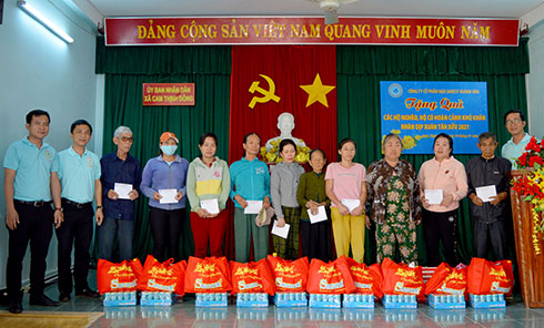 Trao 665 phần quà - Sanest Khánh Hòa chung tay  cùng các hoàn cảnh khó khăn đón Tết Tân Sửu 2021