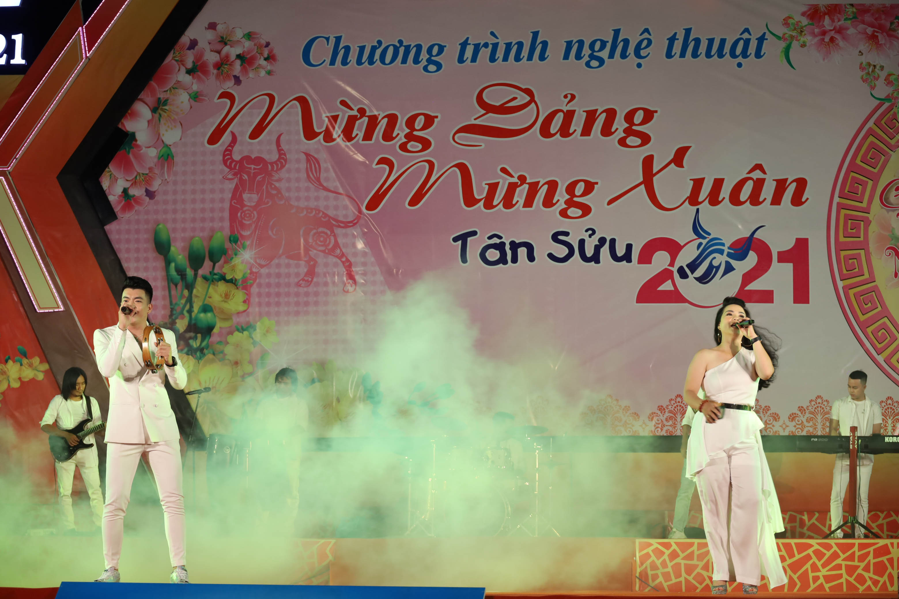 Tạm dừng tổ chức các hoạt động biểu diễn nghệ thuật dịp Tết Tân Sửu