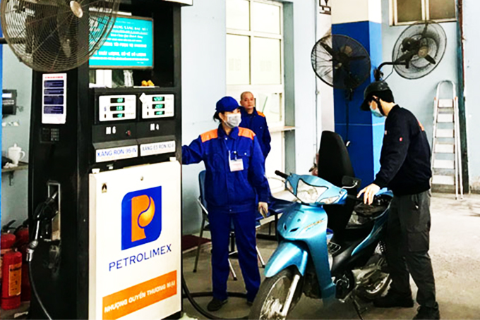 Giá xăng, dầu giữ nguyên trong kỳ điều chỉnh cuối năm