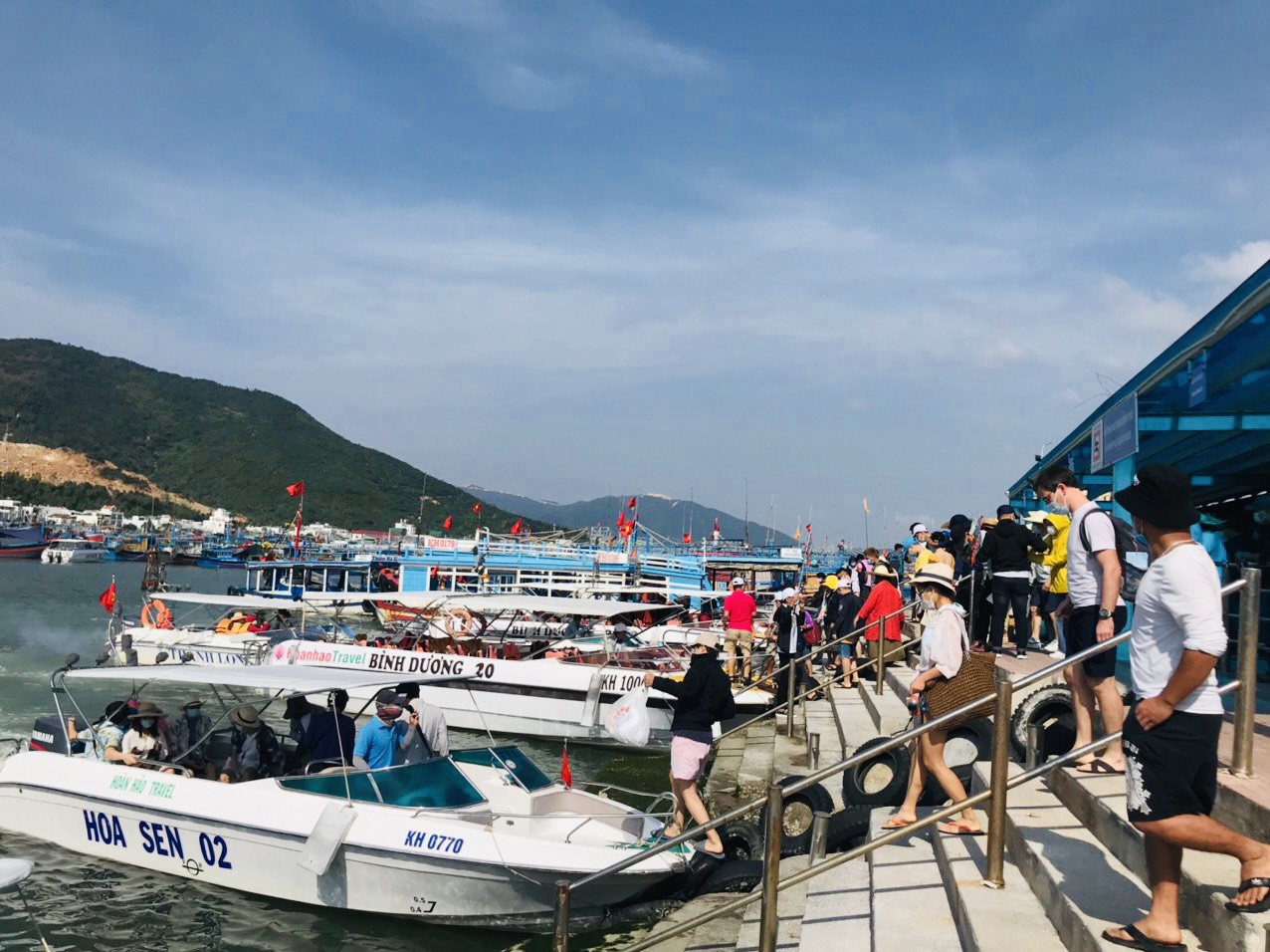 Khách du lịch tham quan biển đảo Nha Trang – Khánh Hòa giảm mạnh