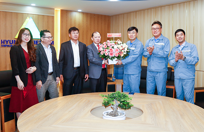 Chúc tết tập thể lãnh đạo Hyundai Việt Nam