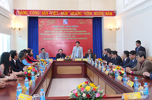 Lãnh đạo Tổng Công ty Khánh Việt báo cáo Bí thư Tỉnh ủy một số nhiệm vụ trọng tâm của đơn vị trong năm 2021