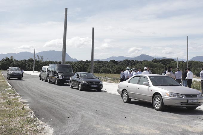 Đường kết nối vào Khu tái định cư Bãi Giếng 1: Cần sớm được xây dựng