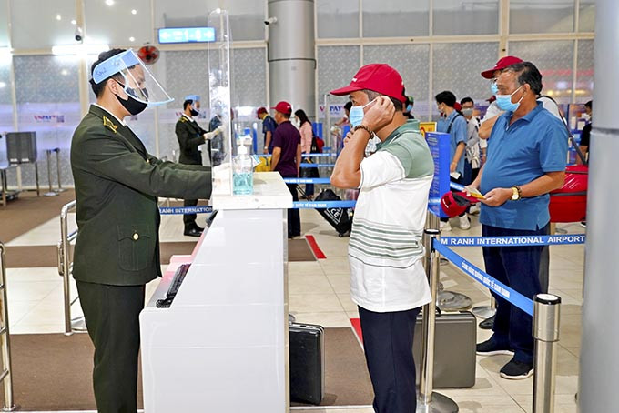 Security check at Cam Ranh International Airport
