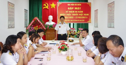 Đại tá Nguyễn Đức Nam phát biểu tại buổi gặp mặt.