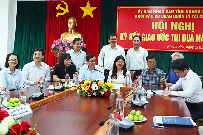 Khối thi đua các cơ quan quản lý tài chính tỉnh: Ký kết giao ước thi đua năm 2021